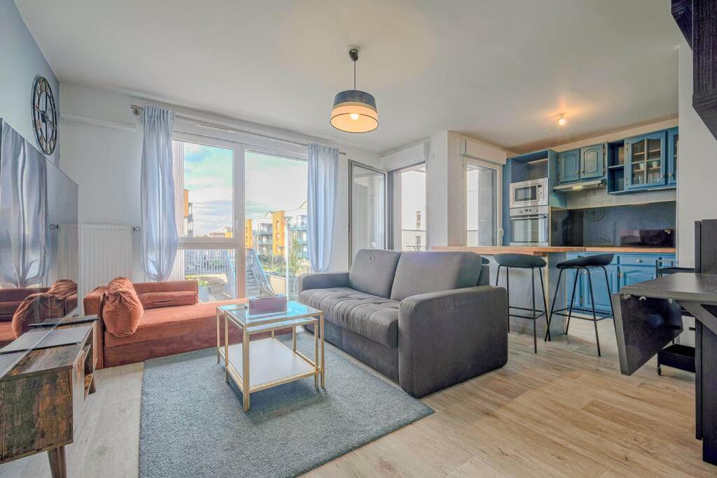 Appt T3 - 15min De Disneyland - Parking Gratuit Appartement